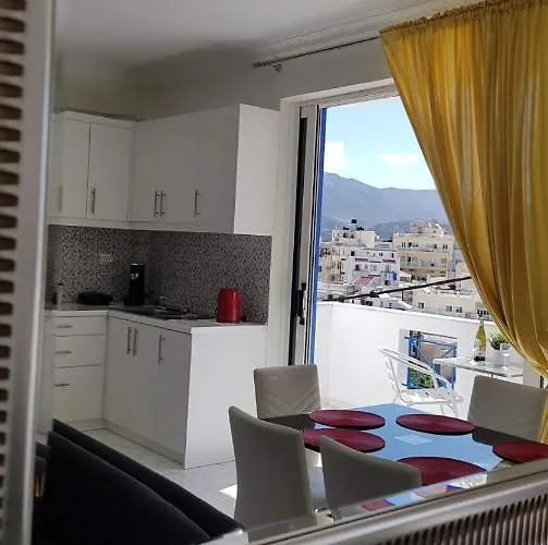 Lilis In Center With Sea View Apartamento *